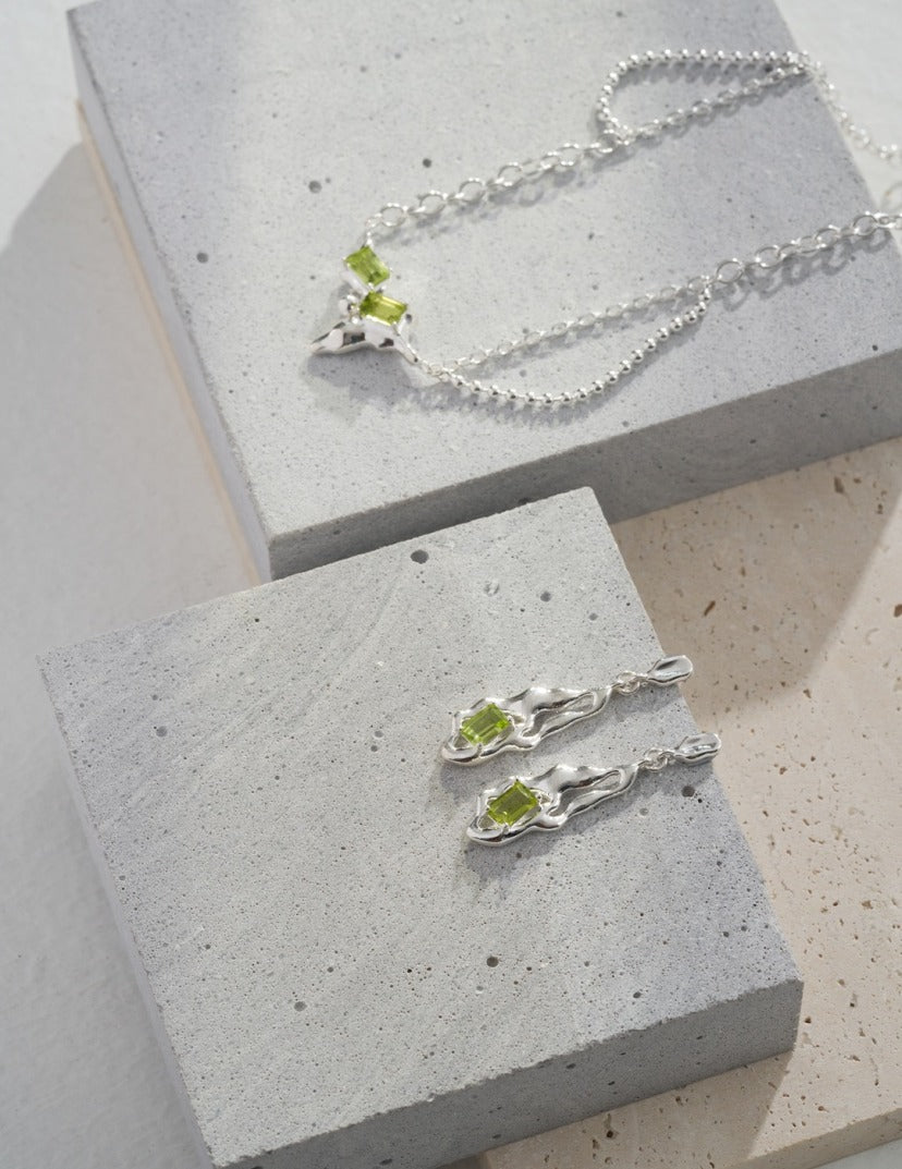 Lava-Birth Natural Topaz/Peridot Silver Necklace