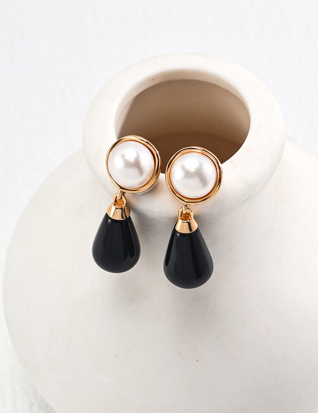 Tears of the Demon - Black Onyx Pearl Golden Plated 925 Sterling Silver