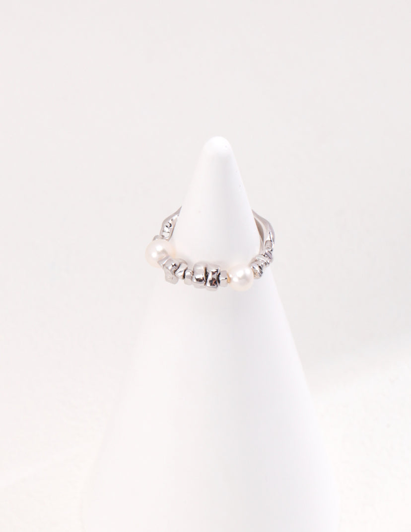 Luminous Silver Shards & Pearl S925 Ring